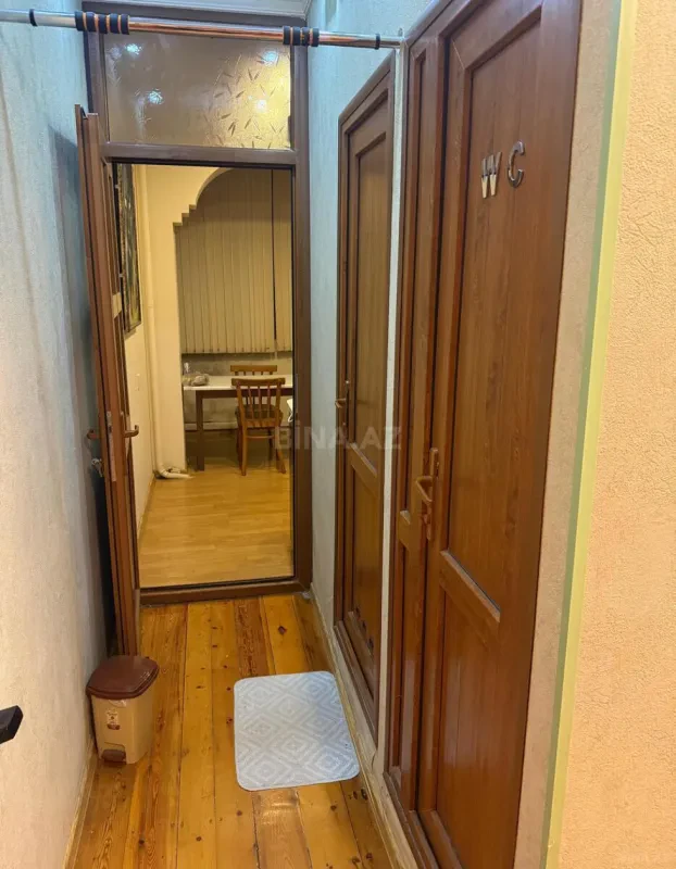 Satılır 4 otaqlı mənzil 101 m²