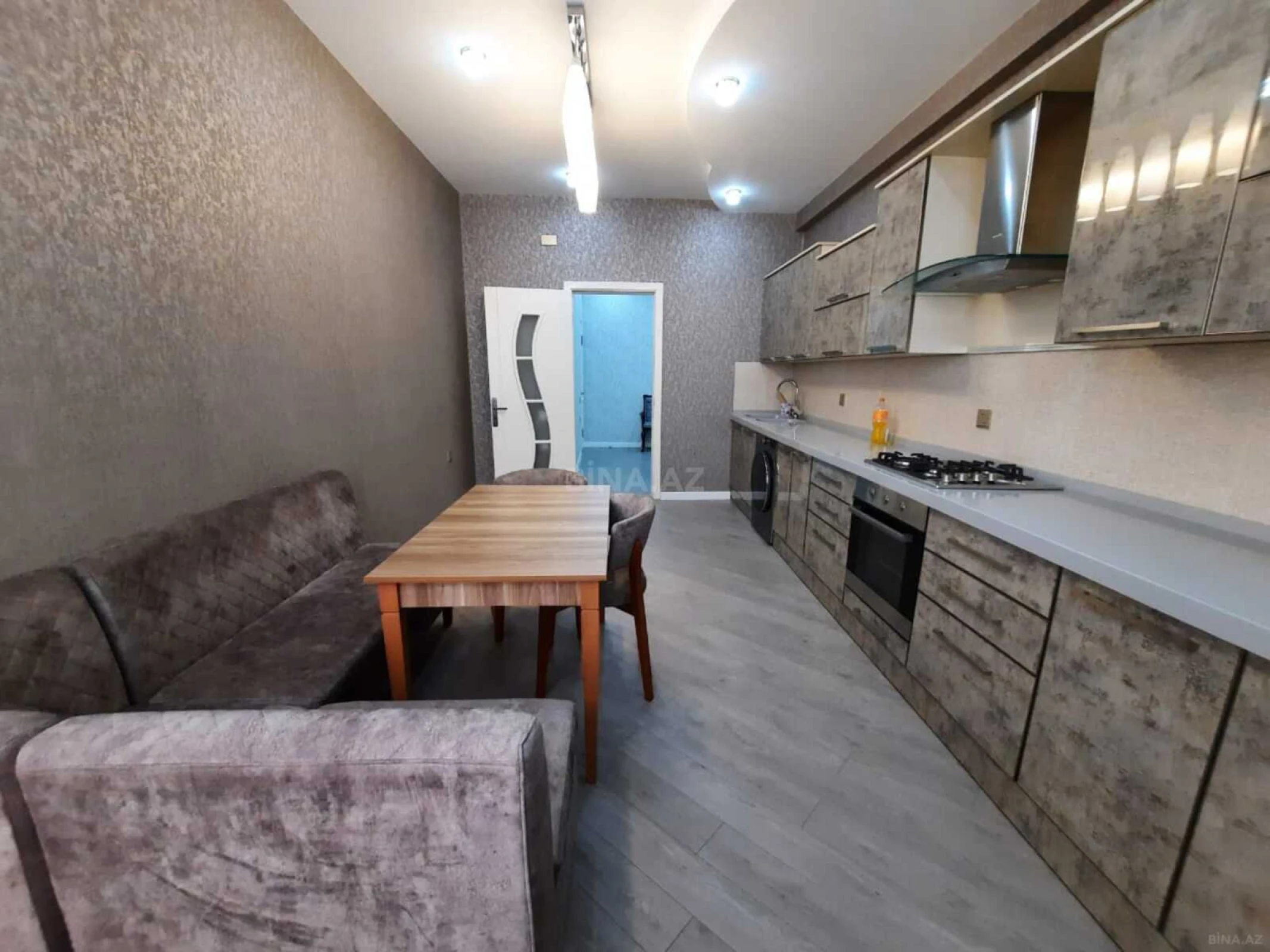 Satılır 2 otaqlı mənzil 85 m²