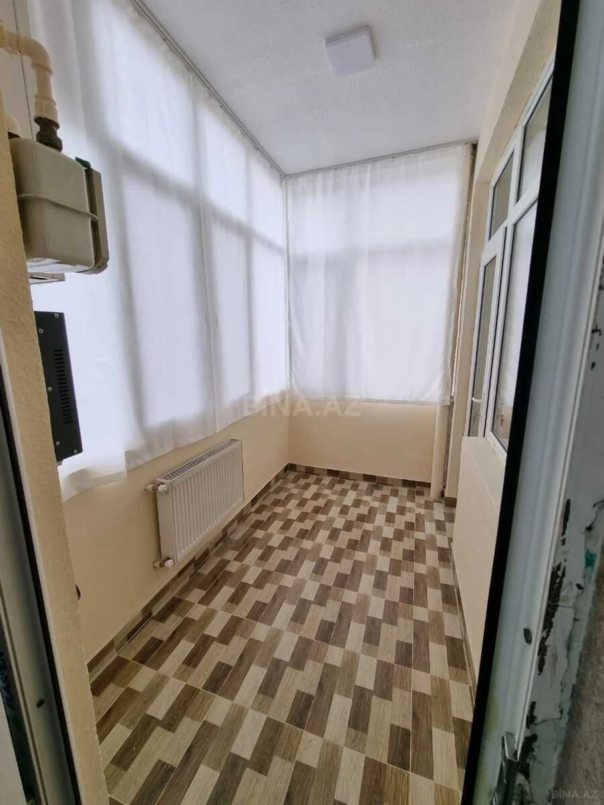Satılır 2 otaqlı mənzil 85 m²