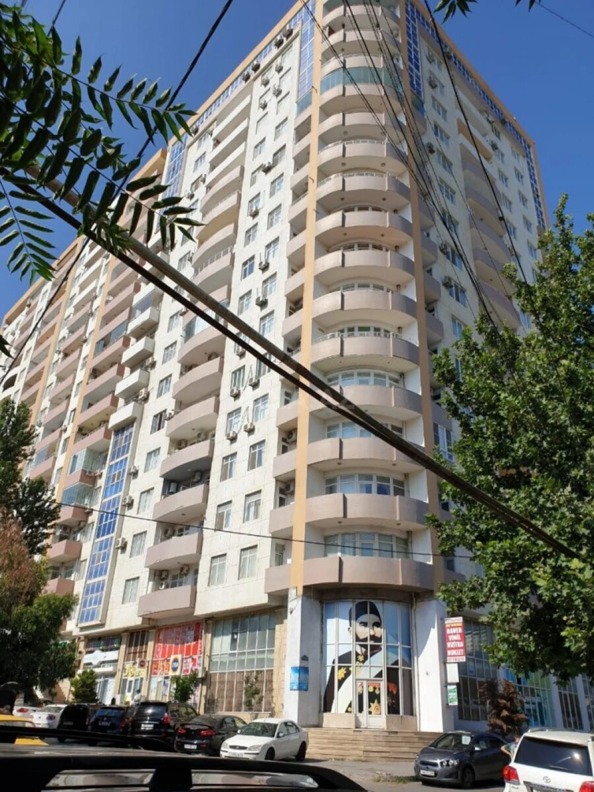 Satılır 2 otaqlı mənzil 85 m²