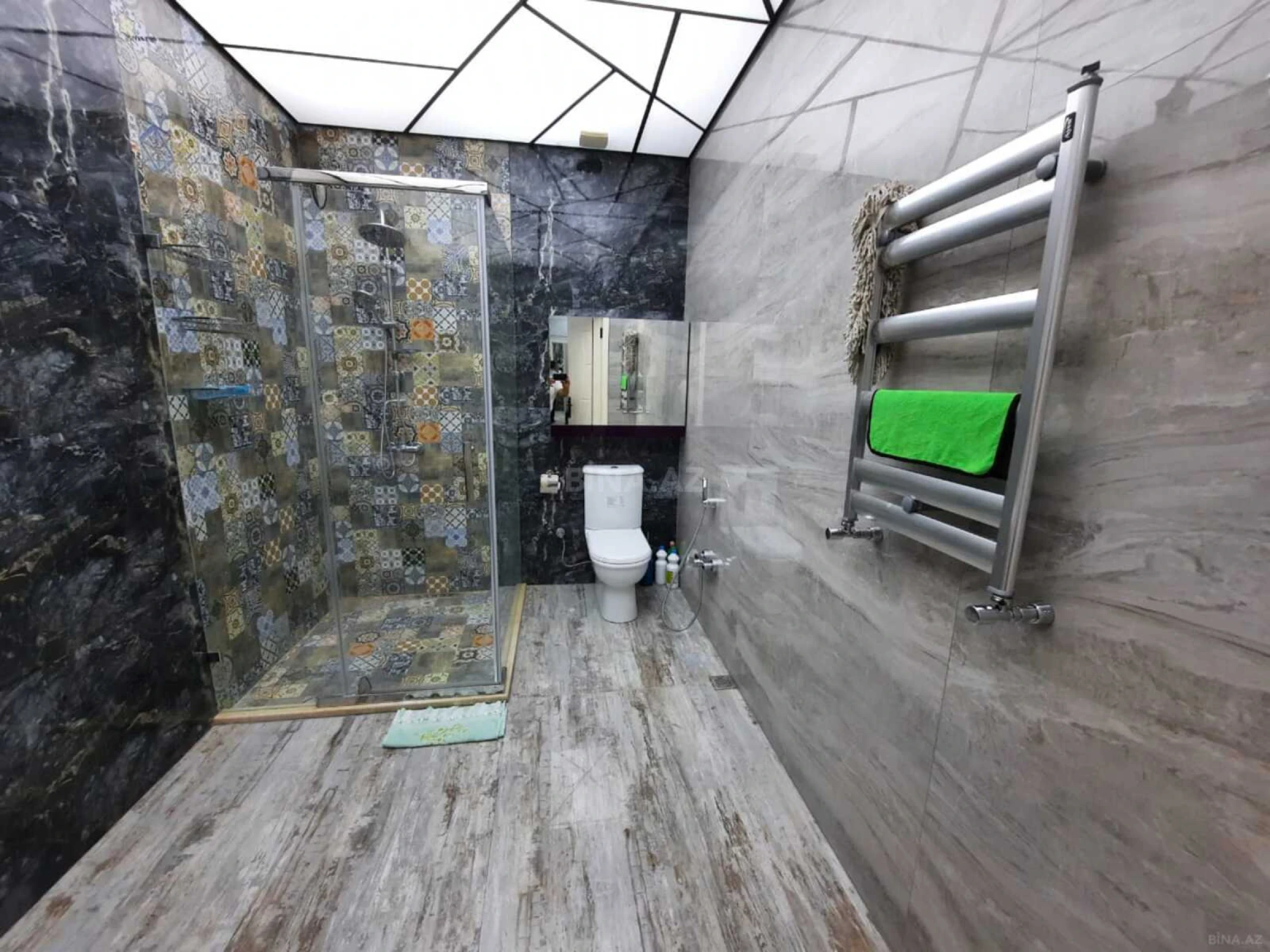 Satılır 2 otaqlı mənzil 85 m²
