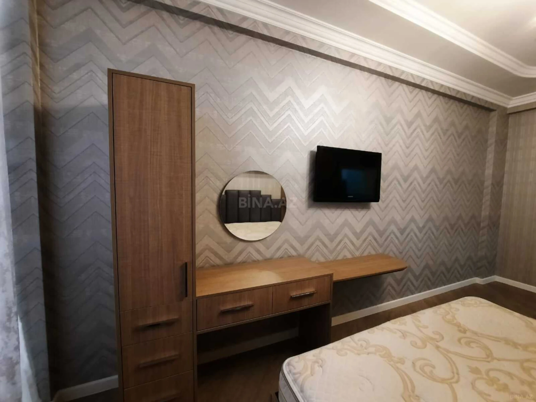 Satılır 2 otaqlı mənzil 85 m²