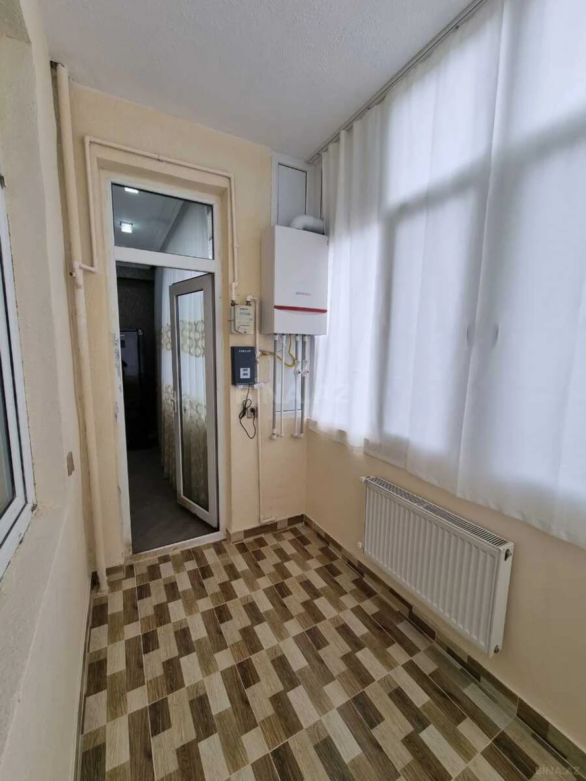 Satılır 2 otaqlı mənzil 85 m²