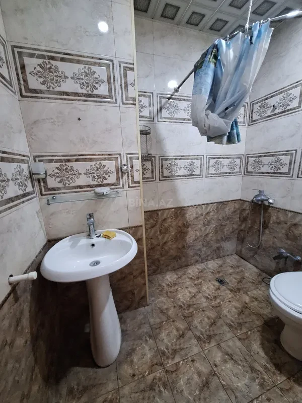 Kirayə verilir 2 otaqlı mənzil 70 m²