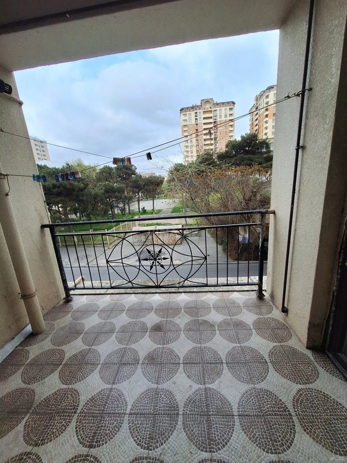 Kirayə verilir 2 otaqlı mənzil 70 m²