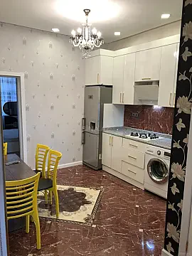 Kirayə verilir 3 otaqlı mənzil 100 m²