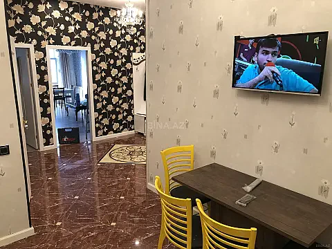 Kirayə verilir 3 otaqlı mənzil 100 m²