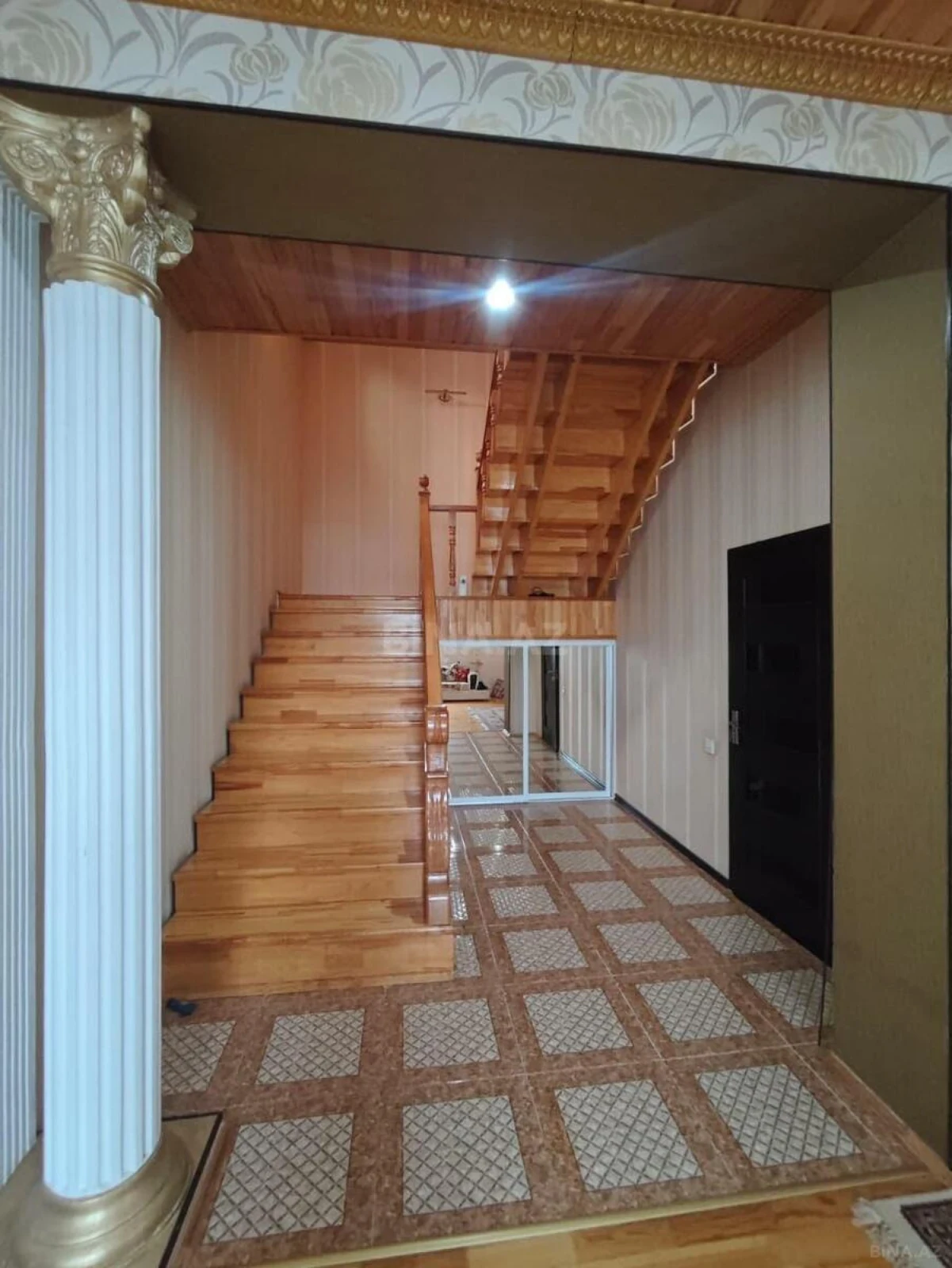 Satılır 4 otaqlı həyət evi 200 m²