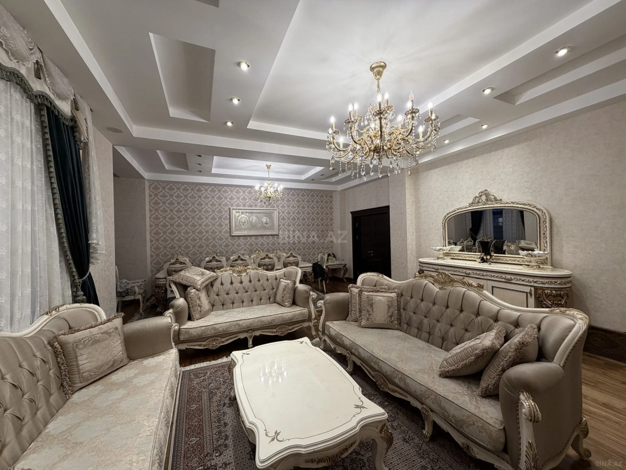 Satılır 7 otaqlı həyət evi 600 m²