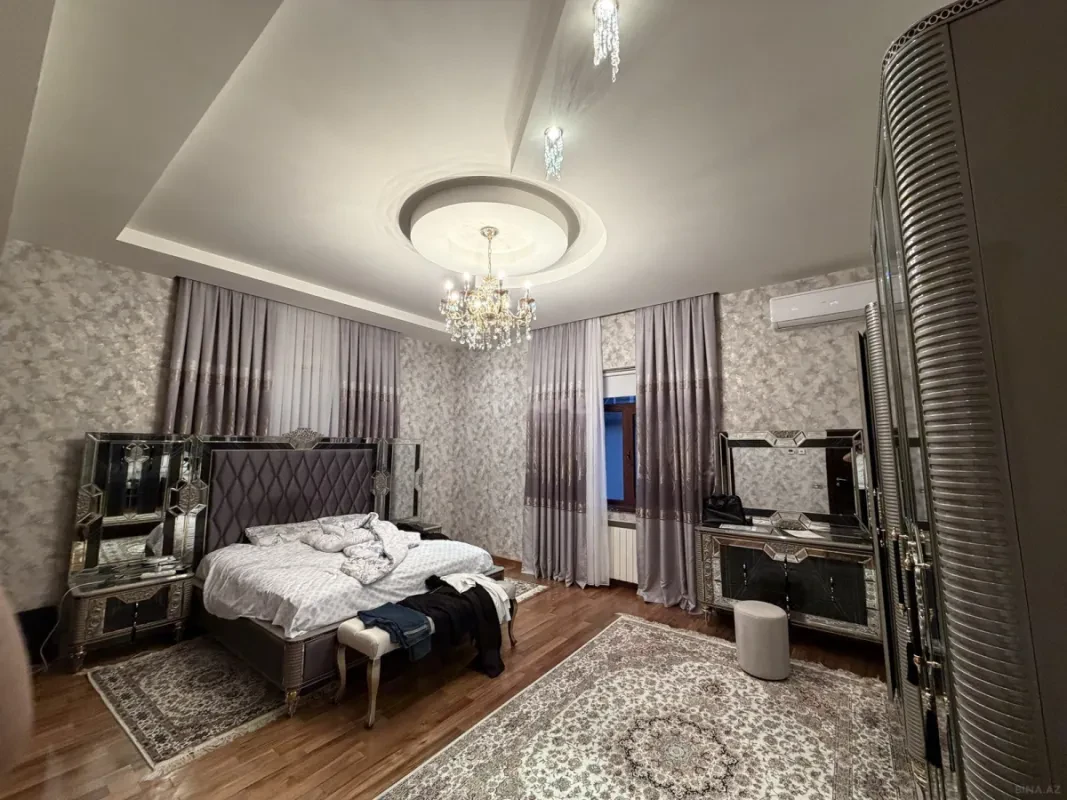 Satılır 7 otaqlı həyət evi 600 m²