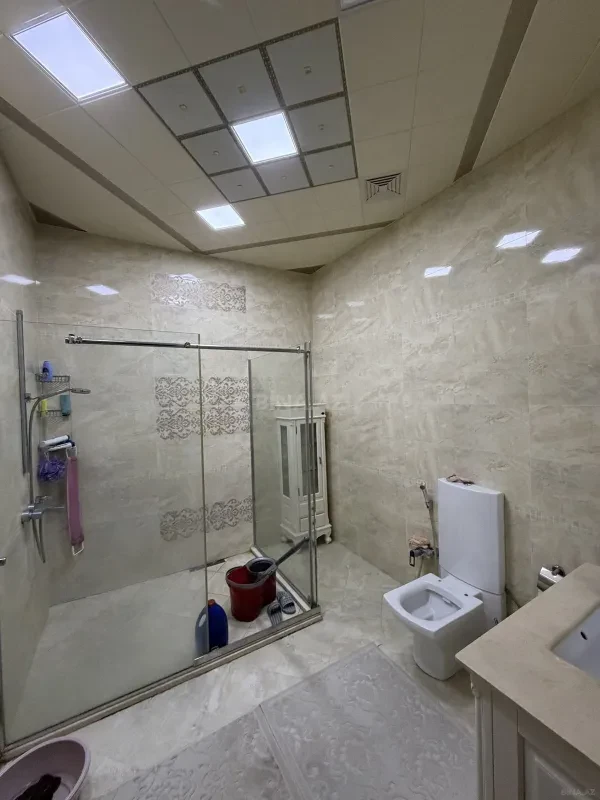 Satılır 7 otaqlı həyət evi 600 m²