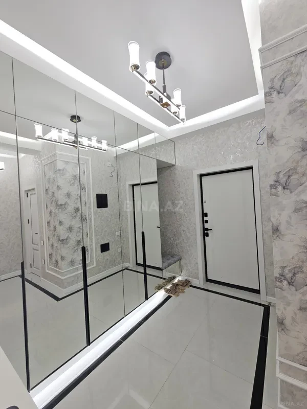 Satılır 3 otaqlı mənzil 87 m²