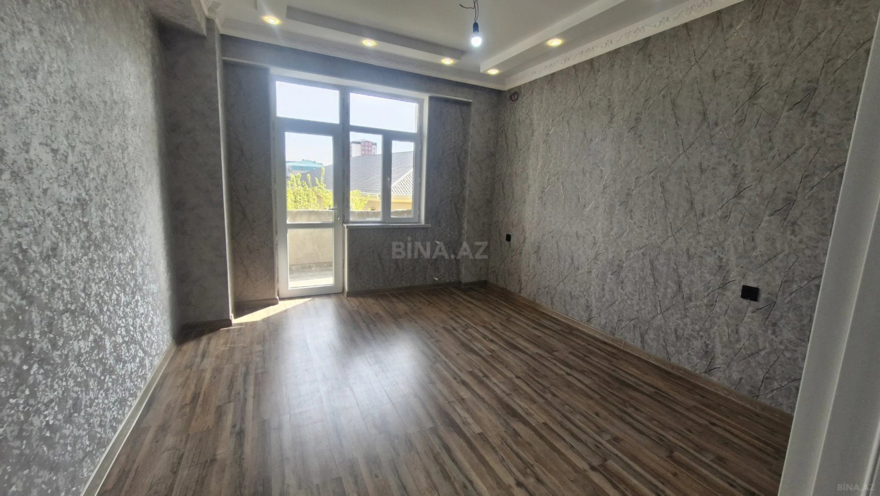 Satılır 2 otaqlı mənzil 58 m²