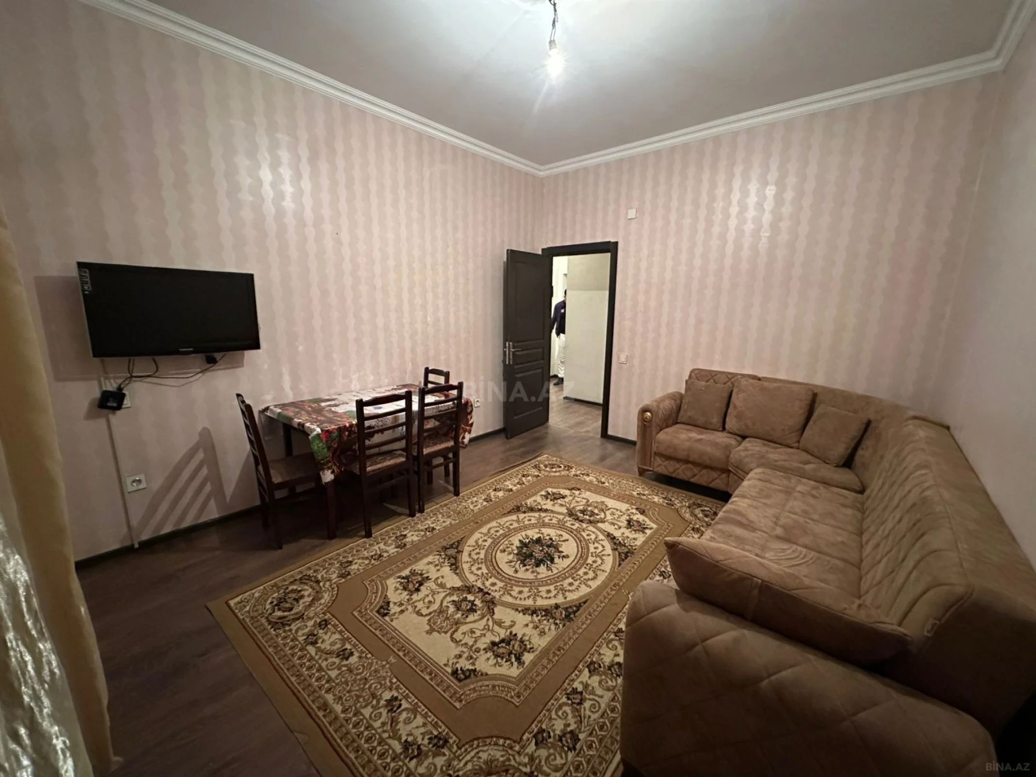 Kirayə verilir 2 otaqlı mənzil 50 m²