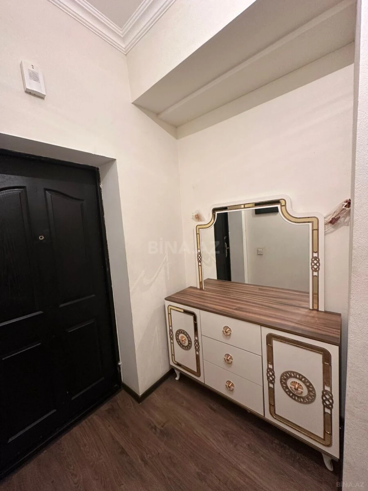 Kirayə verilir 2 otaqlı mənzil 50 m²