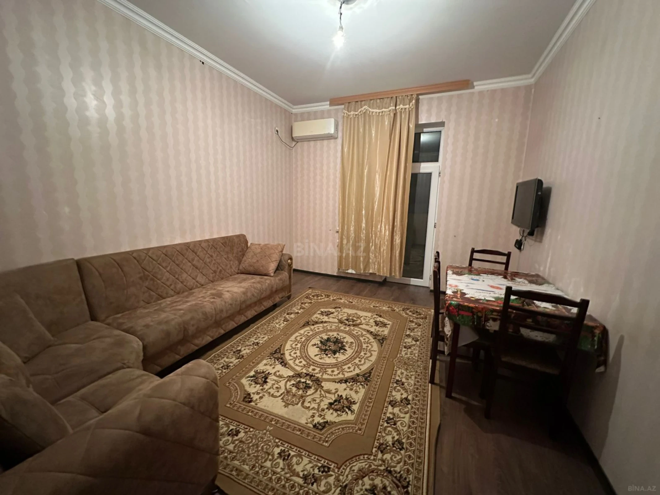 Kirayə verilir 2 otaqlı mənzil 50 m²