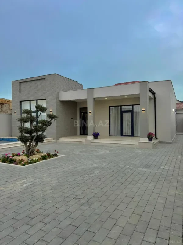 Satılır 4 otaqlı həyət evi 160 m²