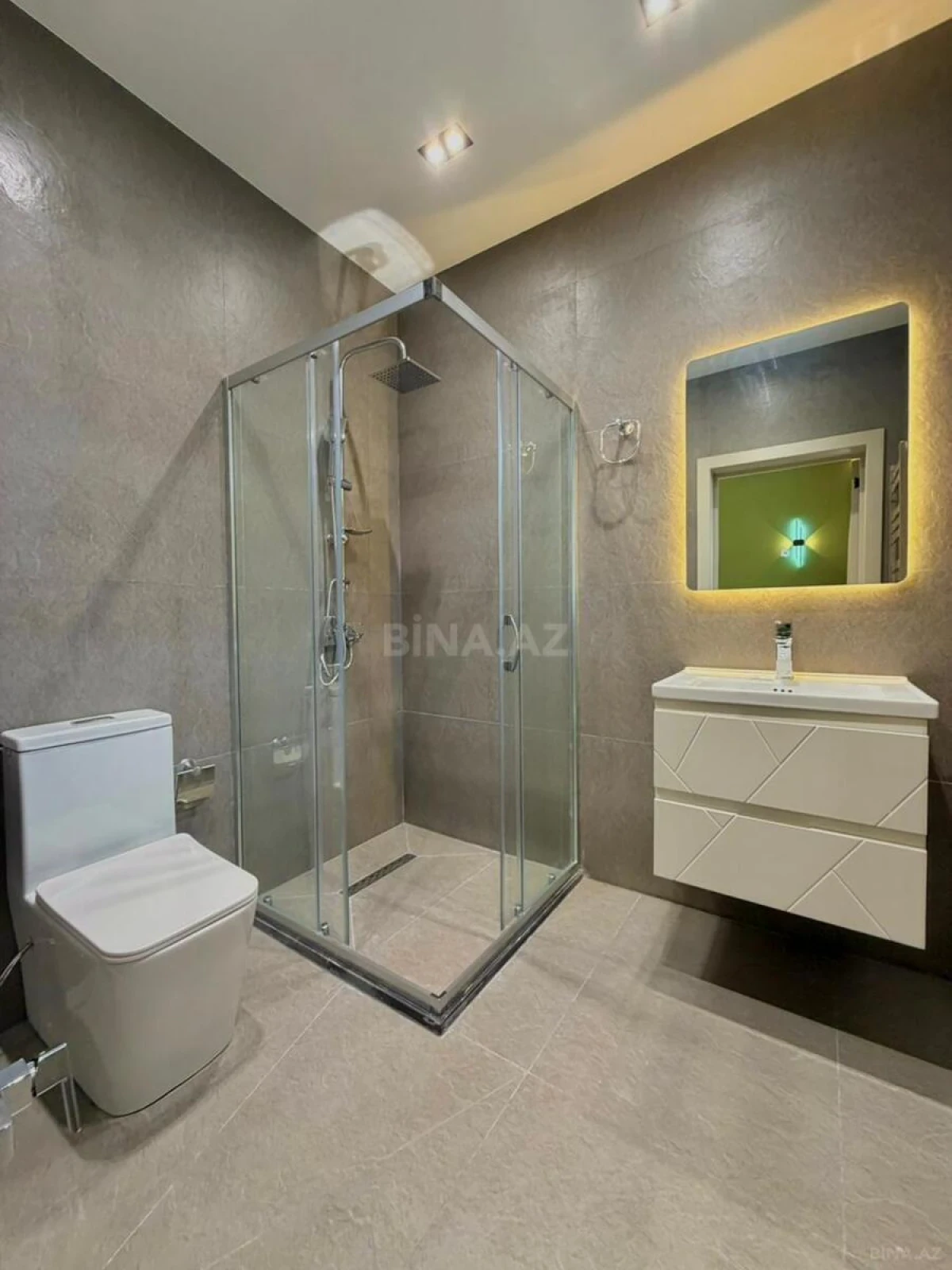 Satılır 4 otaqlı həyət evi 160 m²