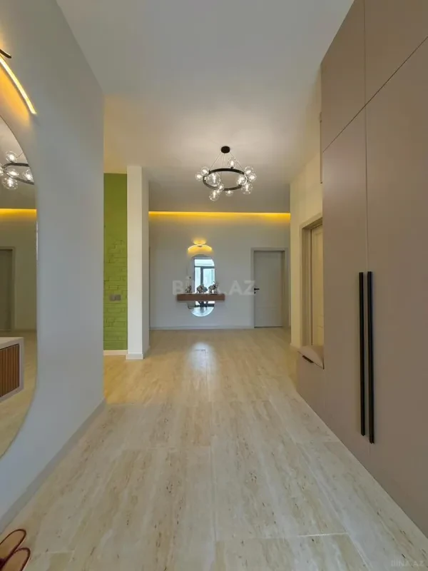 Satılır 4 otaqlı həyət evi 160 m²