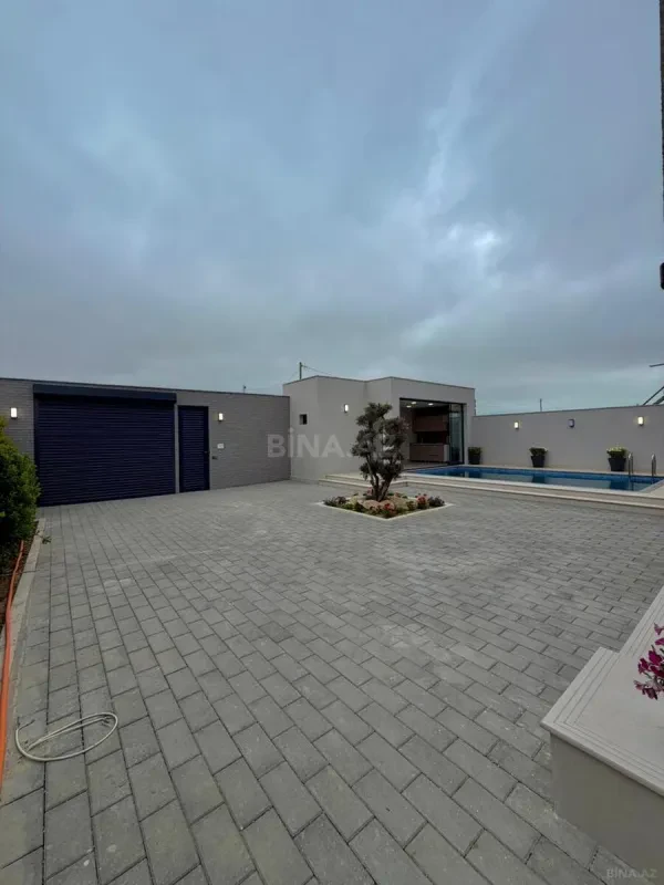 Satılır 4 otaqlı həyət evi 160 m²