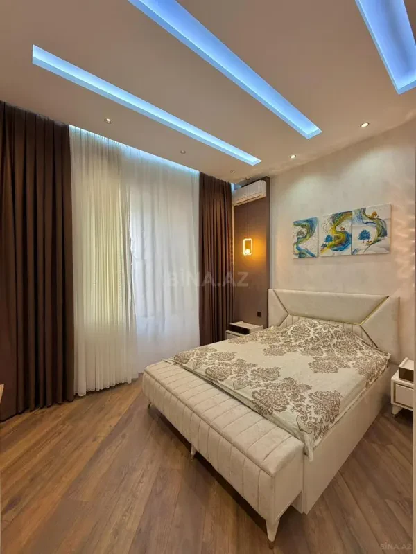 Satılır 4 otaqlı həyət evi 220 m²