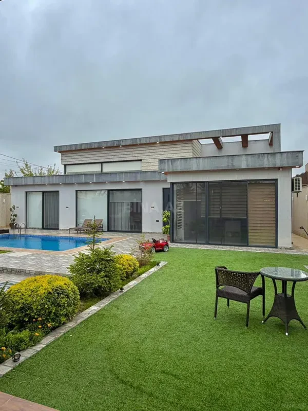 Satılır 4 otaqlı həyət evi 220 m²
