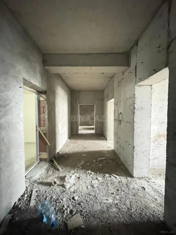 Satılır 4 otaqlı mənzil 164 m²