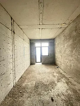 Satılır 4 otaqlı mənzil 164 m²