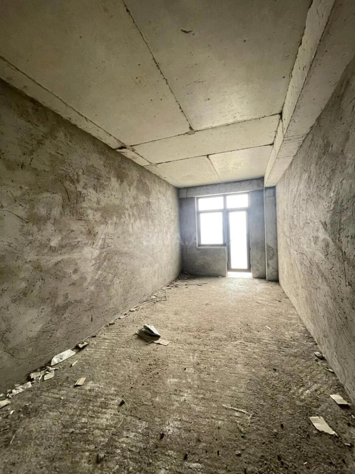 Satılır 4 otaqlı mənzil 164 m²