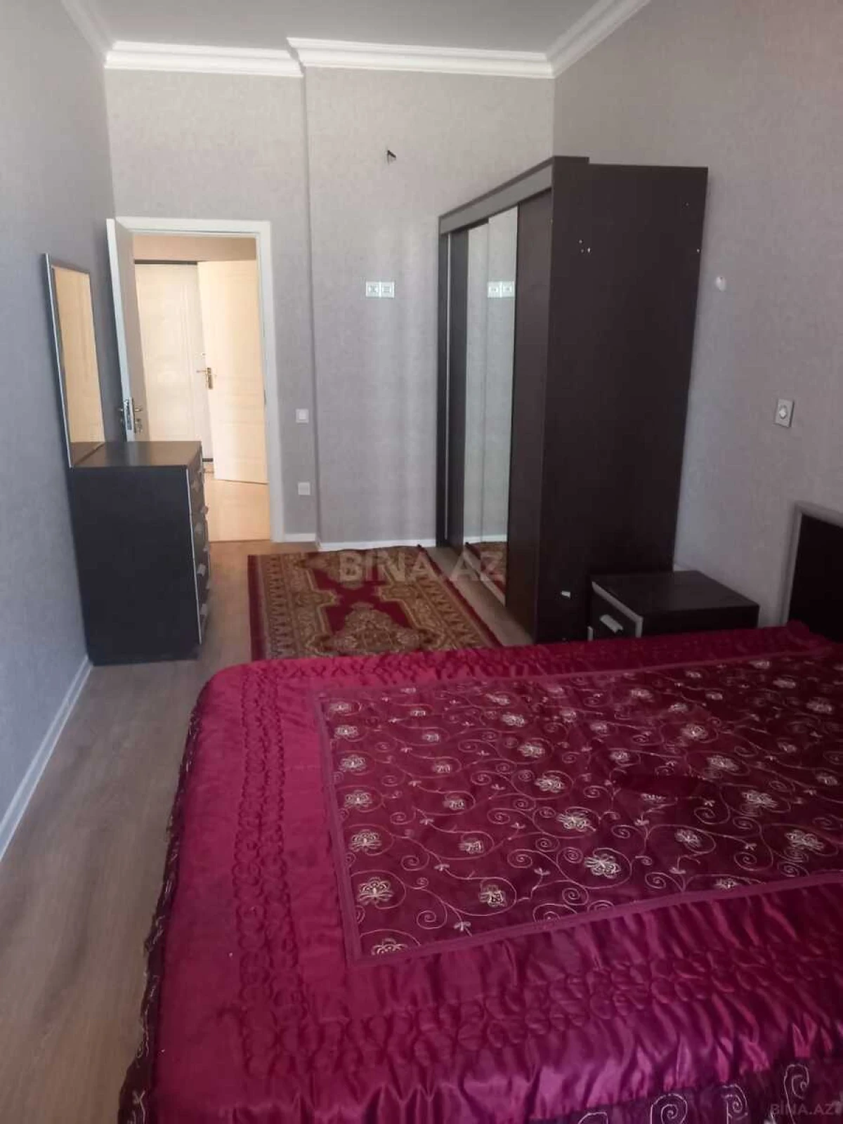 Kirayə verilir 2 otaqlı mənzil 69 m²