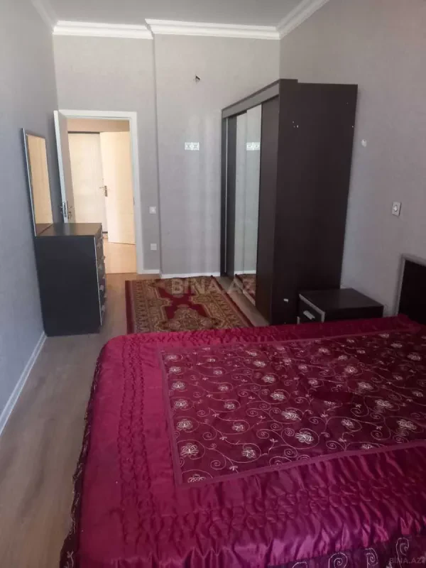 Kirayə verilir 2 otaqlı mənzil 69 m²