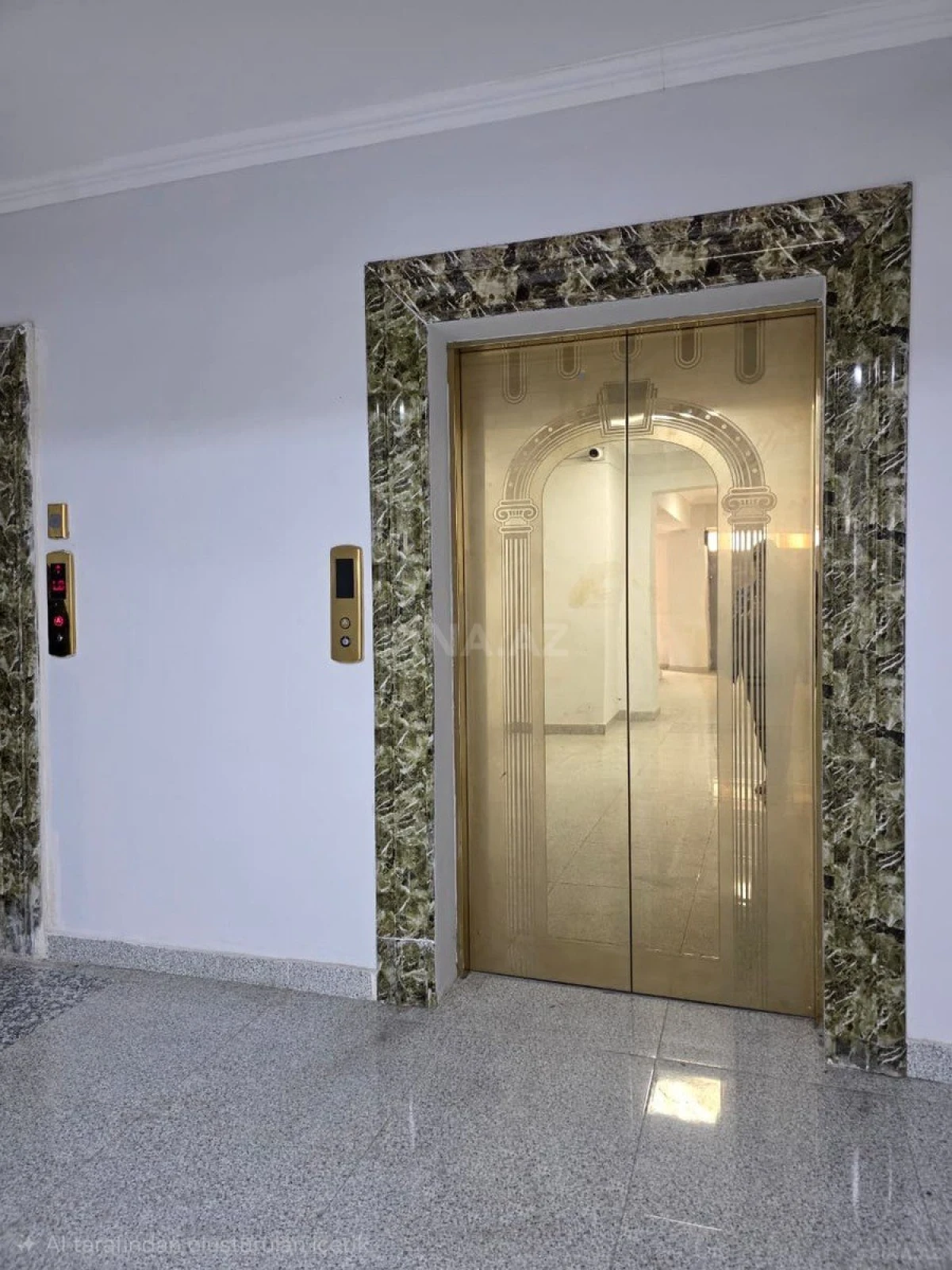 Satılır 2 otaqlı mənzil 150 m²