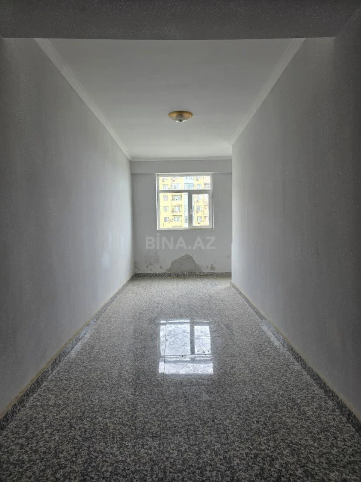 Satılır 2 otaqlı mənzil 150 m²