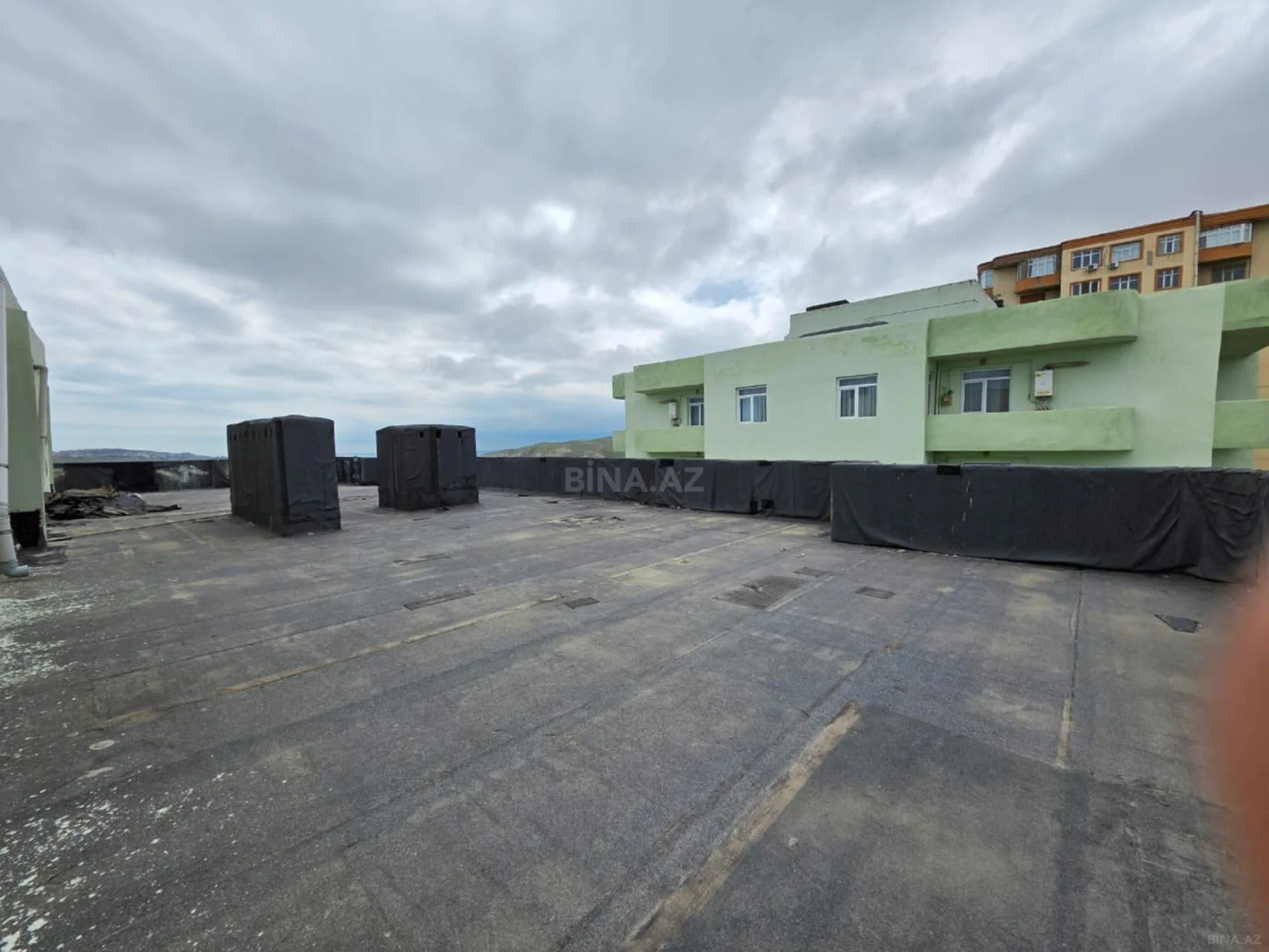 Satılır 2 otaqlı mənzil 150 m²