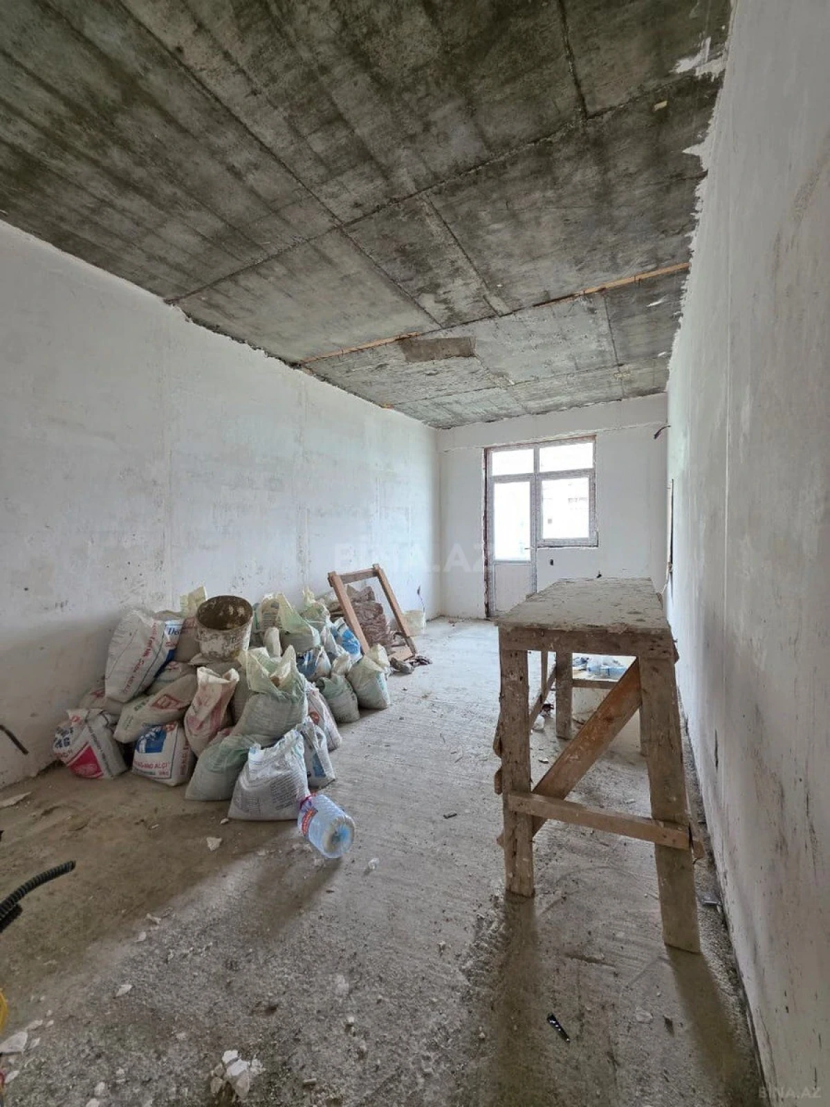 Satılır 2 otaqlı mənzil 150 m²