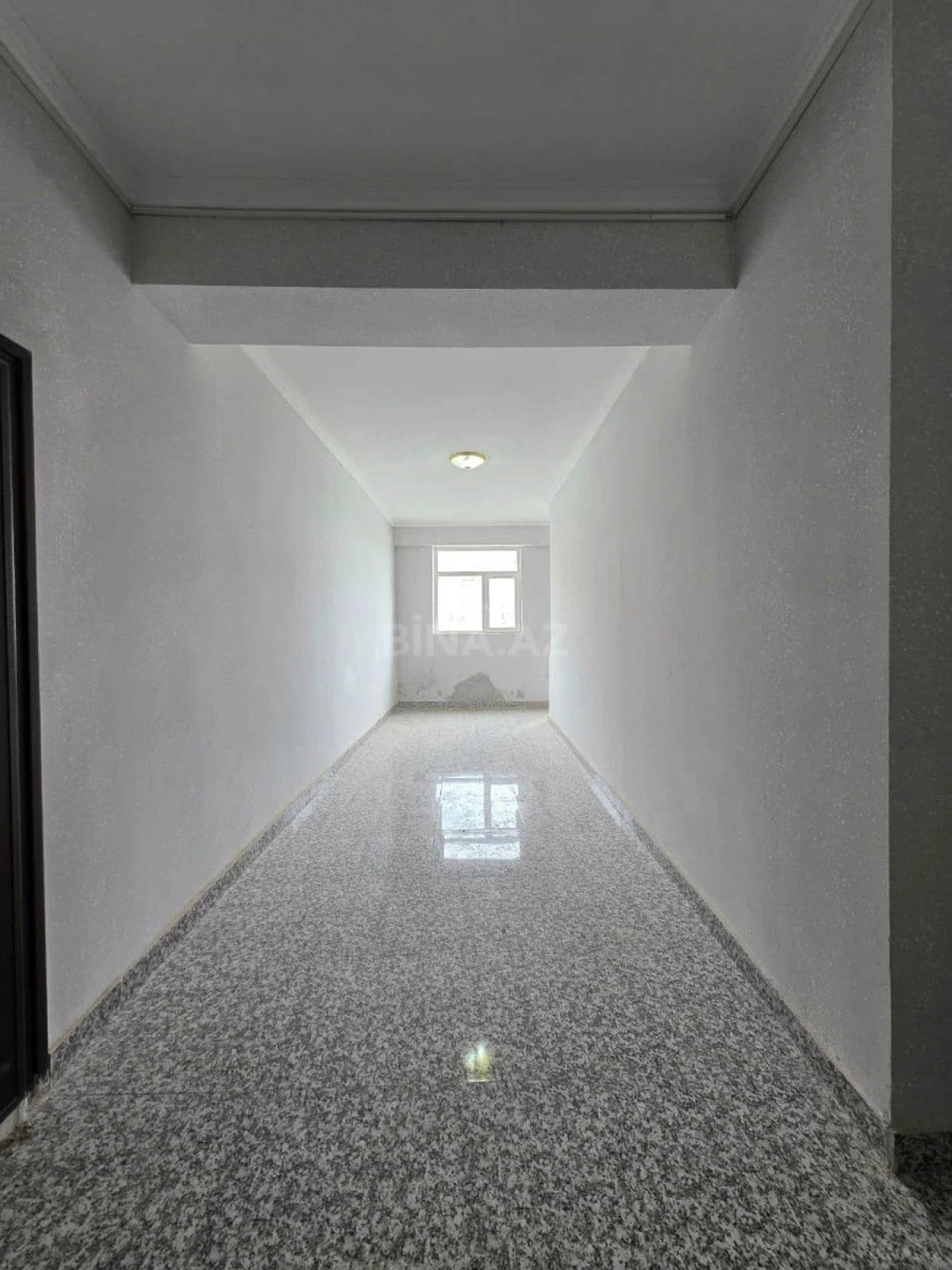 Satılır 2 otaqlı mənzil 150 m²