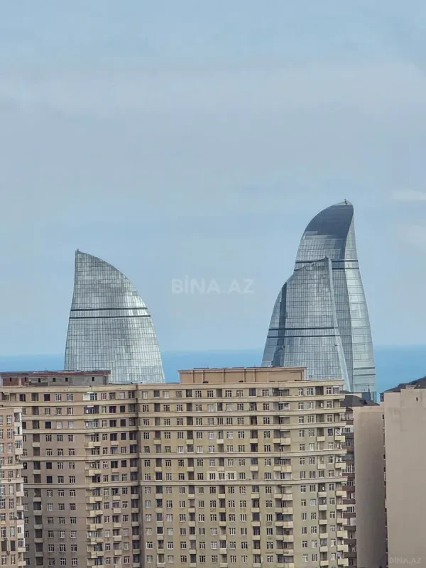 Satılır 2 otaqlı mənzil 150 m²
