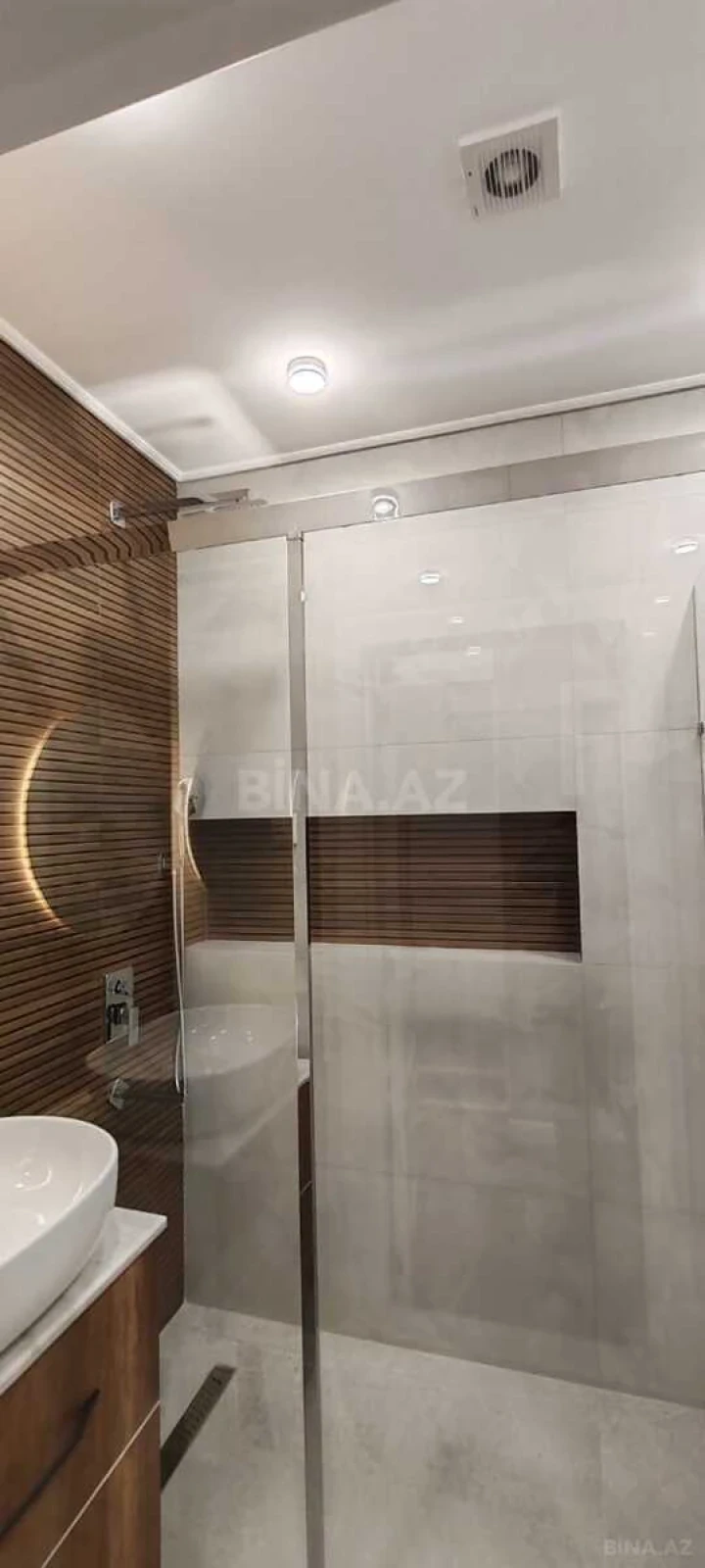 Satılır 2 otaqlı mənzil 63 m²