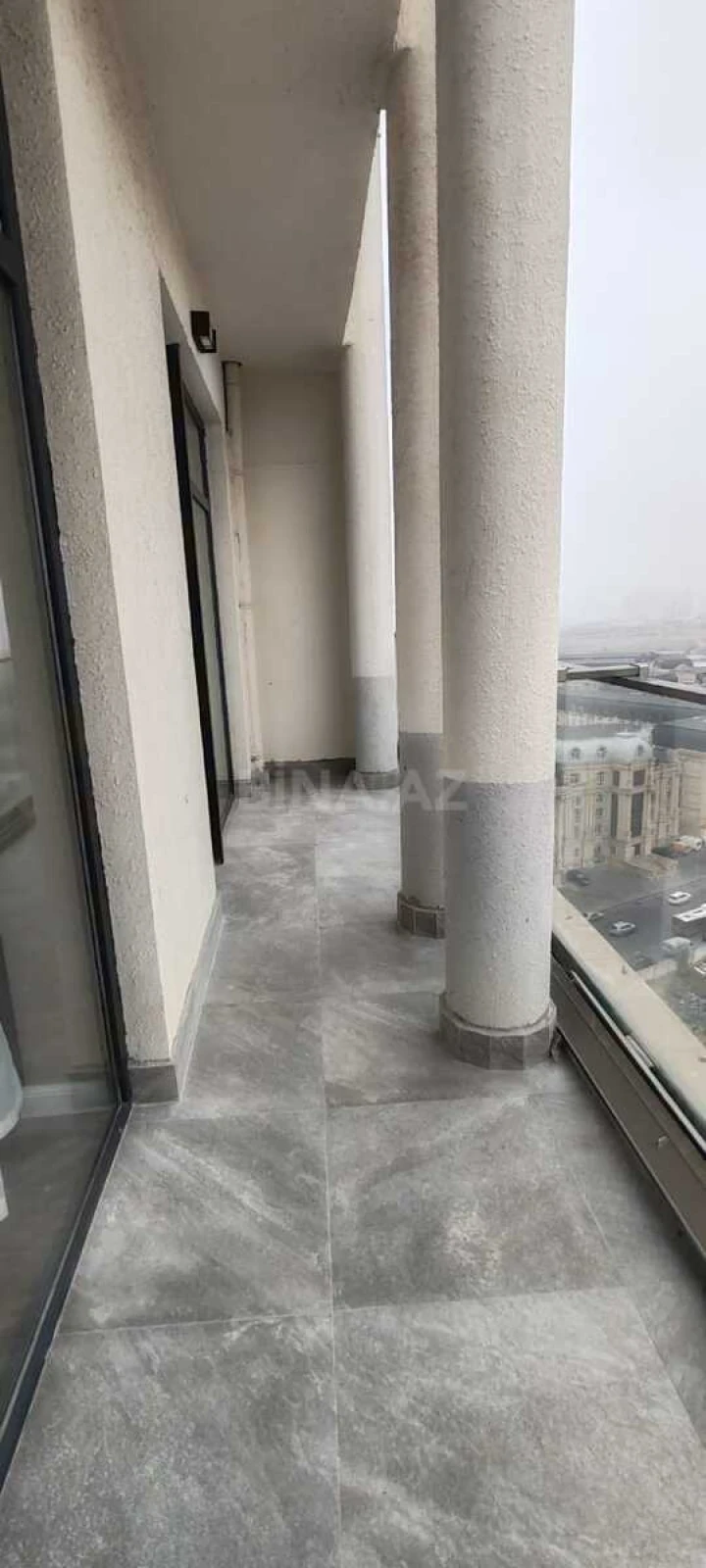Satılır 2 otaqlı mənzil 63 m²