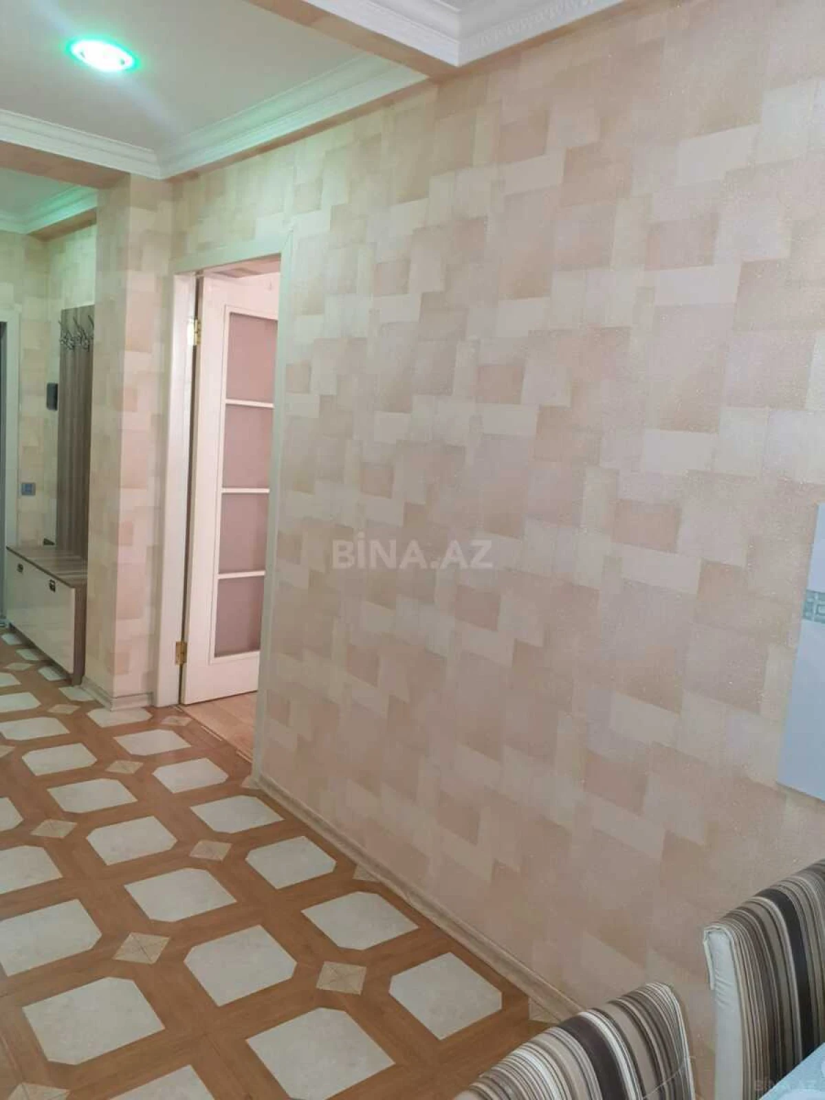 Kirayə verilir 2 otaqlı mənzil 60 m²