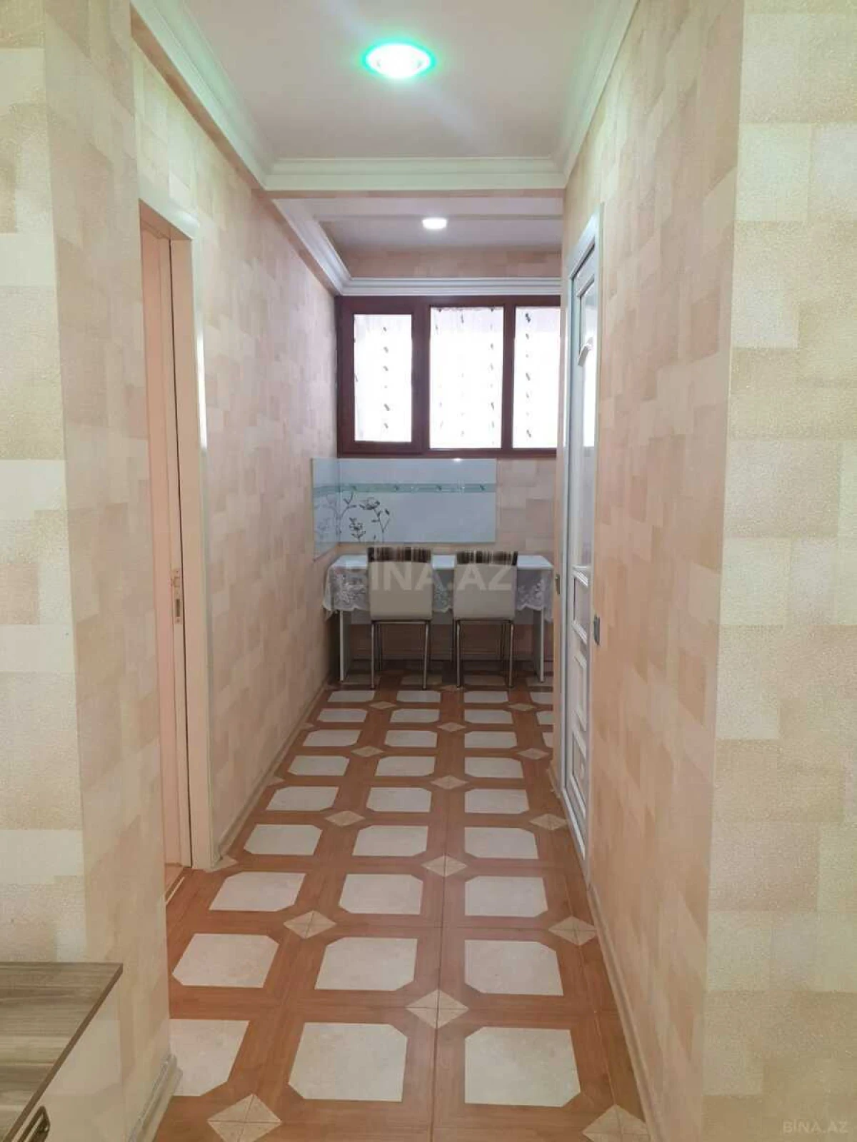 Kirayə verilir 2 otaqlı mənzil 60 m²