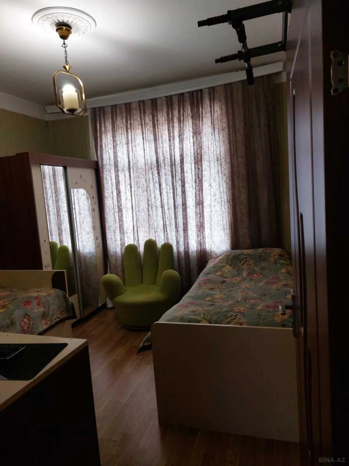 Satılır 5 otaqlı mənzil 120 m²