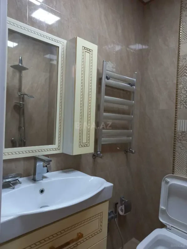 Kirayə verilir 3 otaqlı mənzil 110 m²
