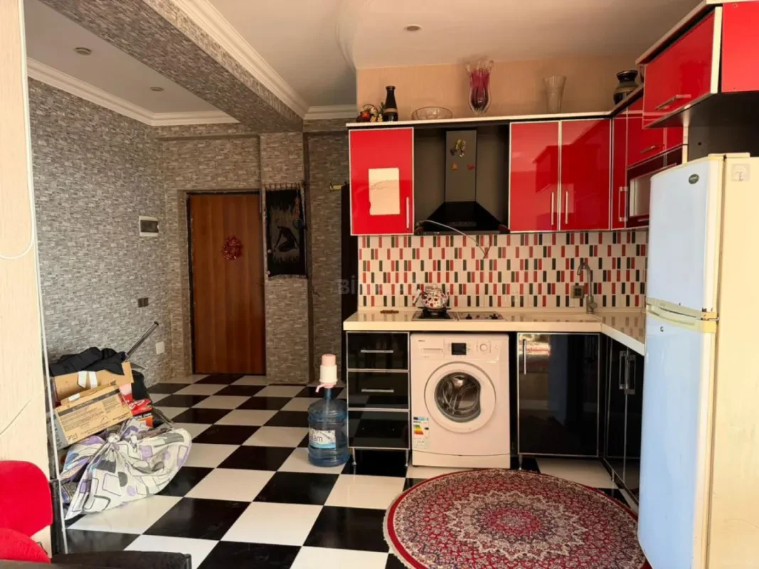 Kirayə verilir 2 otaqlı mənzil 100 m²