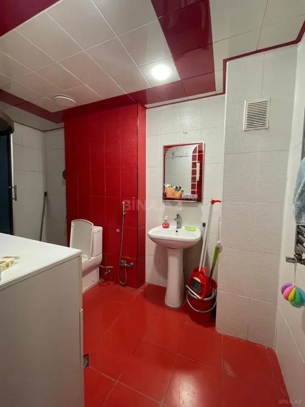 Satılır 3 otaqlı mənzil 106 m²