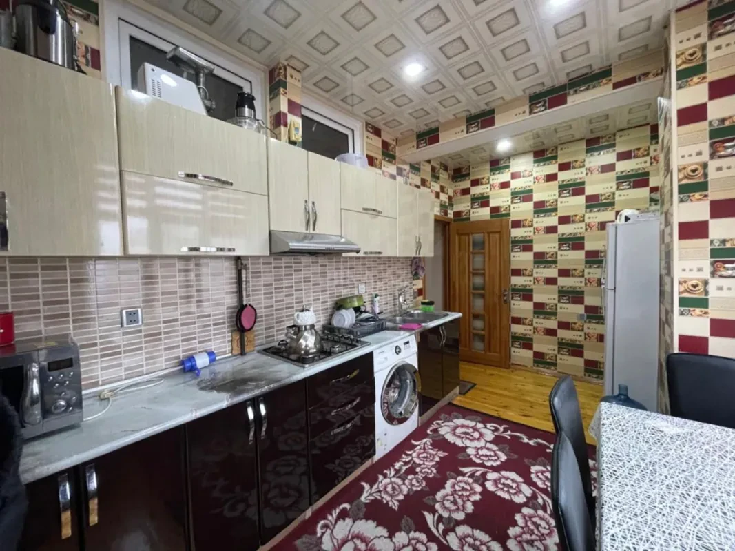 Satılır 3 otaqlı mənzil 106 m²