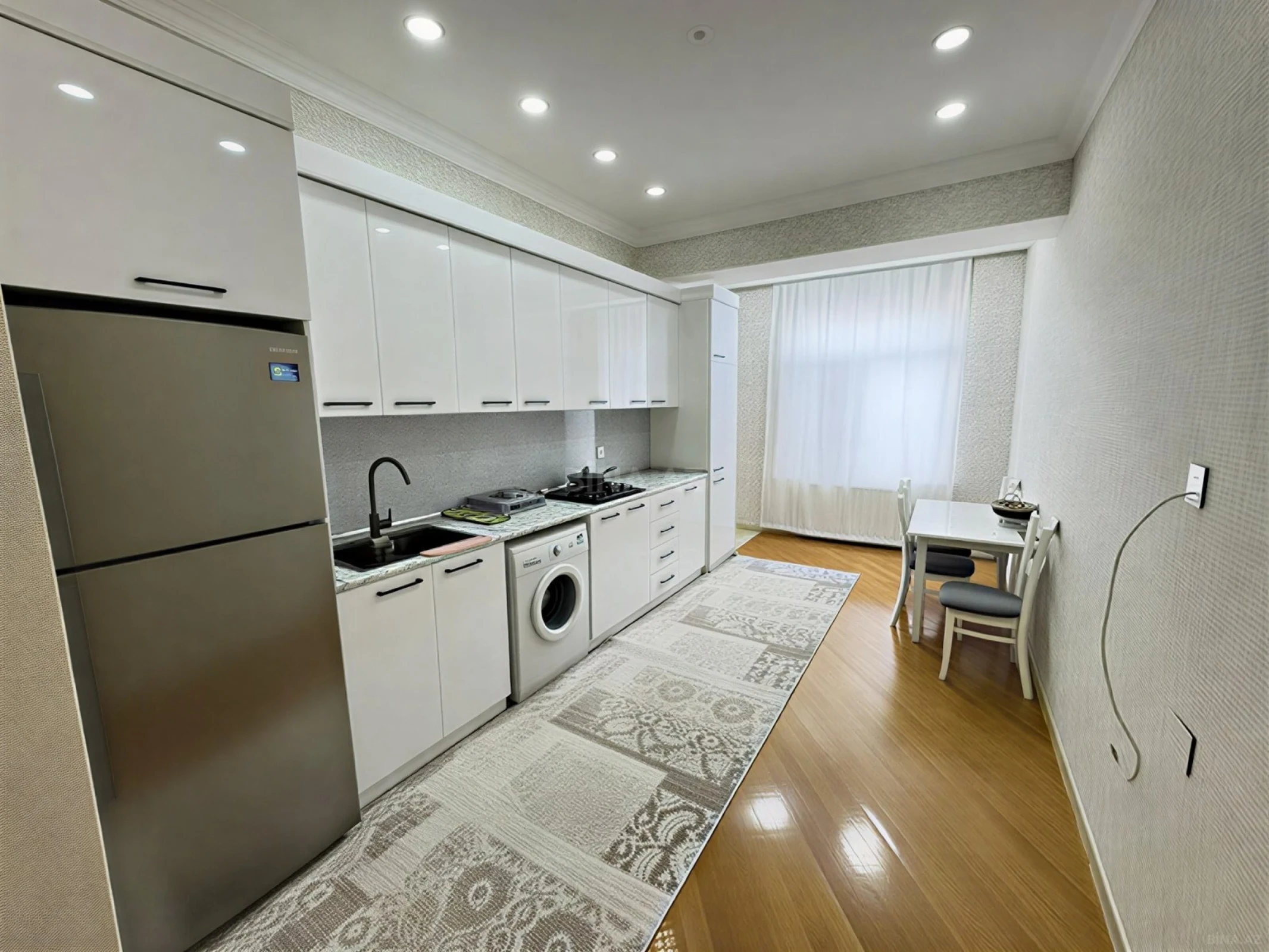 Kirayə verilir 2 otaqlı mənzil 100 m²
