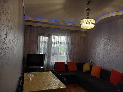Kirayə verilir 2 otaqlı mənzil 56 m²