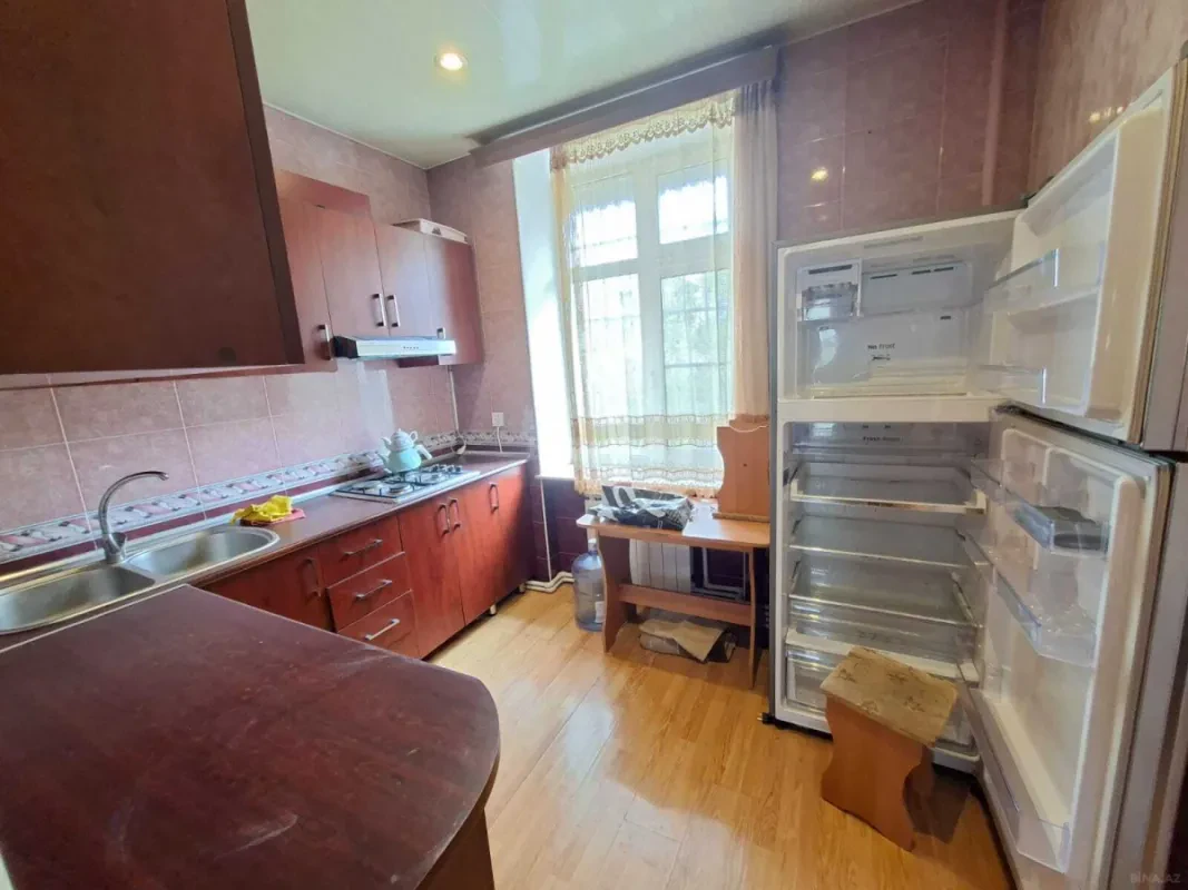 Satılır 3 otaqlı mənzil 105 m²