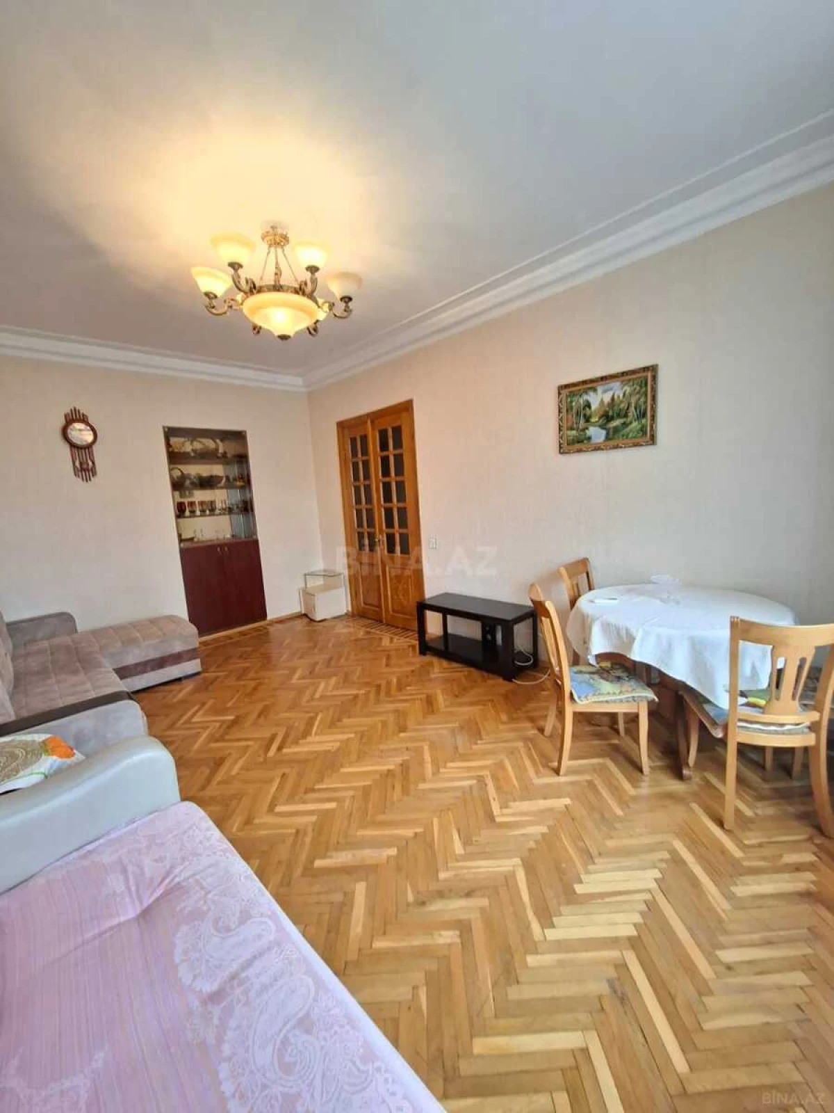 Satılır 3 otaqlı mənzil 105 m²
